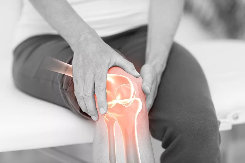 干细胞疗法如何修复受损的膝盖