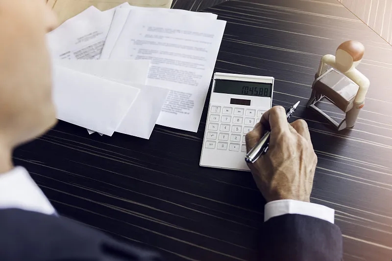 干细胞治疗髋关节疼痛的费用是多少？