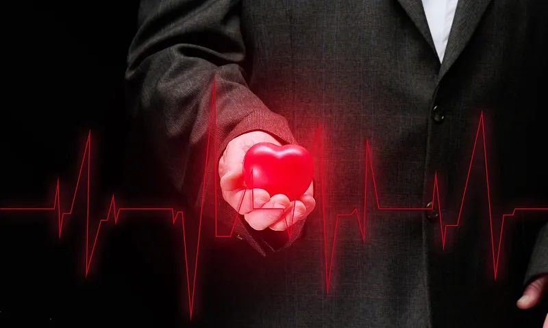 心血管疾病的警告信号丨认识心脏病症状、诊断、治疗