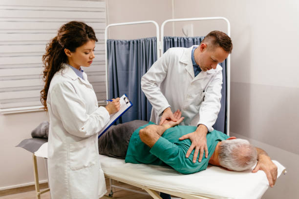 2003-2022年期间全球干细胞治疗脊髓损伤研究现状：可视化分析