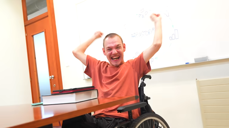 干细胞疗法治疗成人脑瘫：有效吗？安全吗？能改善哪些症状？